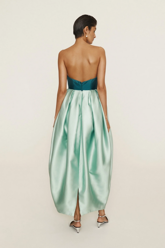 alemais-sustainable-dress-gown-anita-gown-44223667863769_6000x