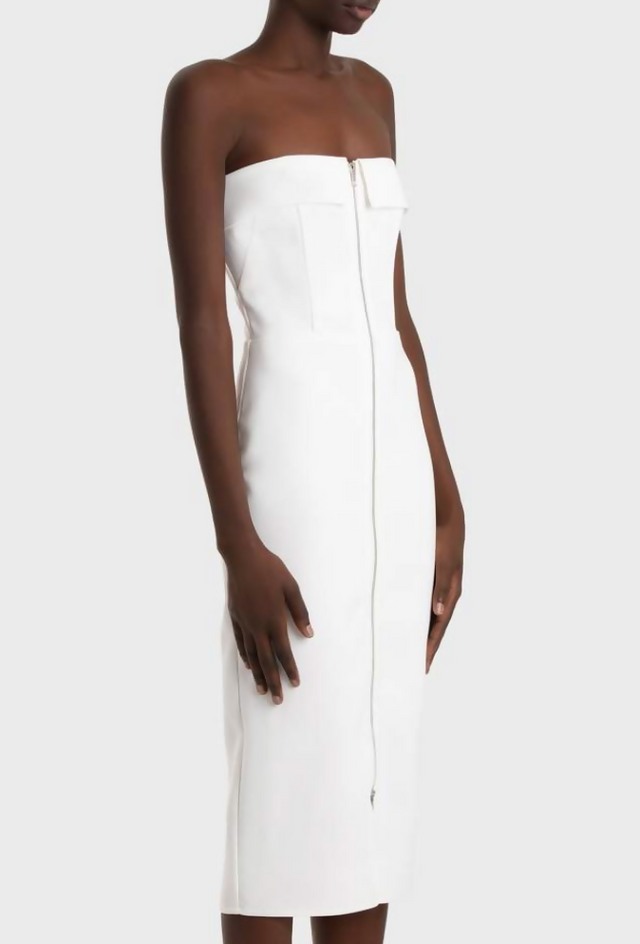 white_regan_lady_dress_in_white_au_8