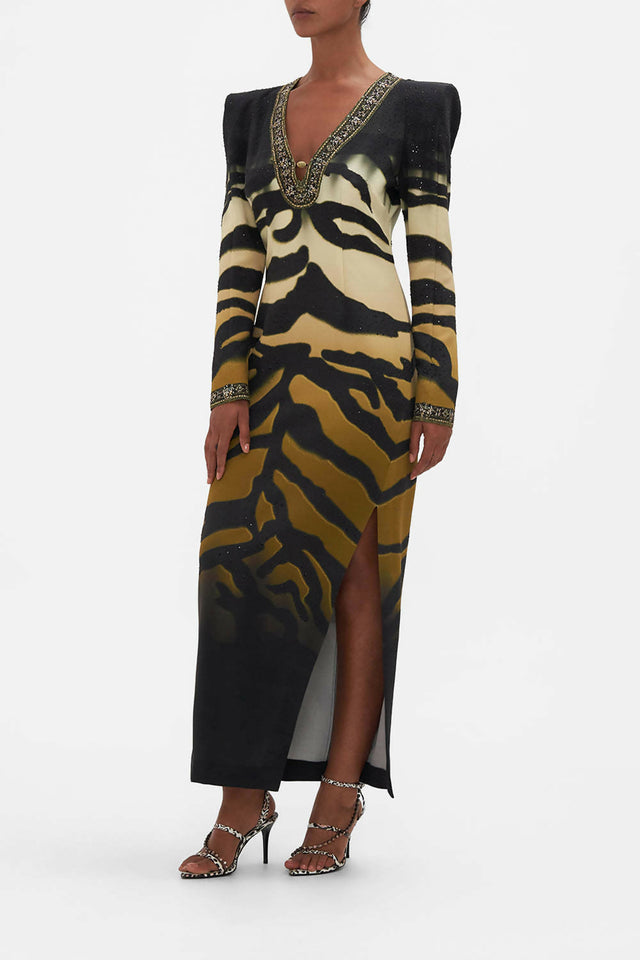 CAMILLA_00019335_SHOULDER_PAD_LONG_SLEEVE_DRESS_TAME_MY_TIGER_2_2048x-1