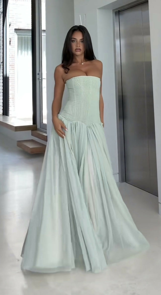 Magic muse maxi dress