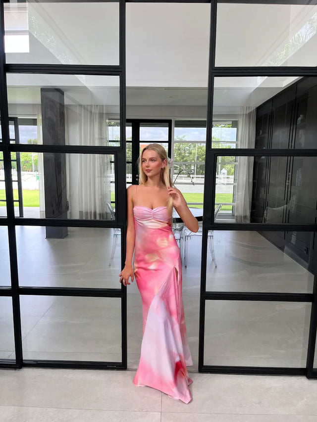 Hntr The Label Gaia Gown in Lillie Print - 6 / Pink - Dresses