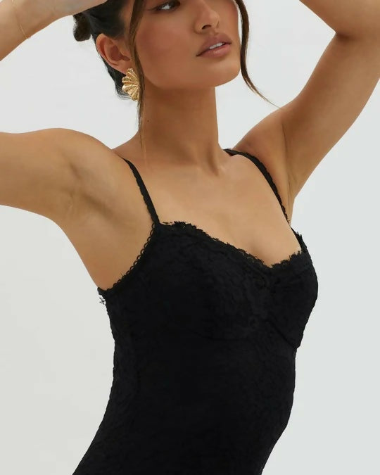Hussh Must Be Love Lace Dress Black - 6 / Black - Dresses