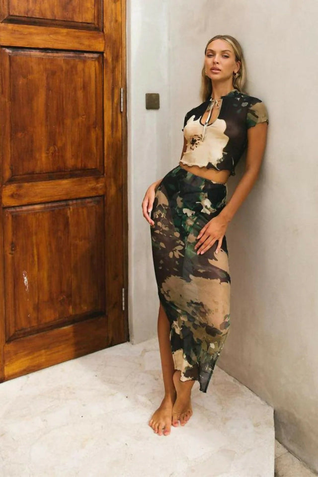 Isabelle Quinn Marilyn Key Hole Crop & Skirt - 6 / Multi - Outfit Sets