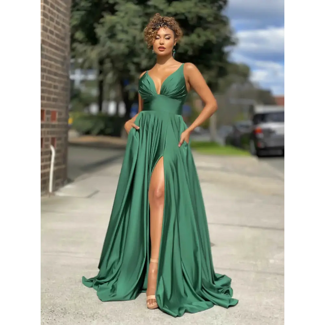 Jadore Ava Gown - 12 / Green - Dresses