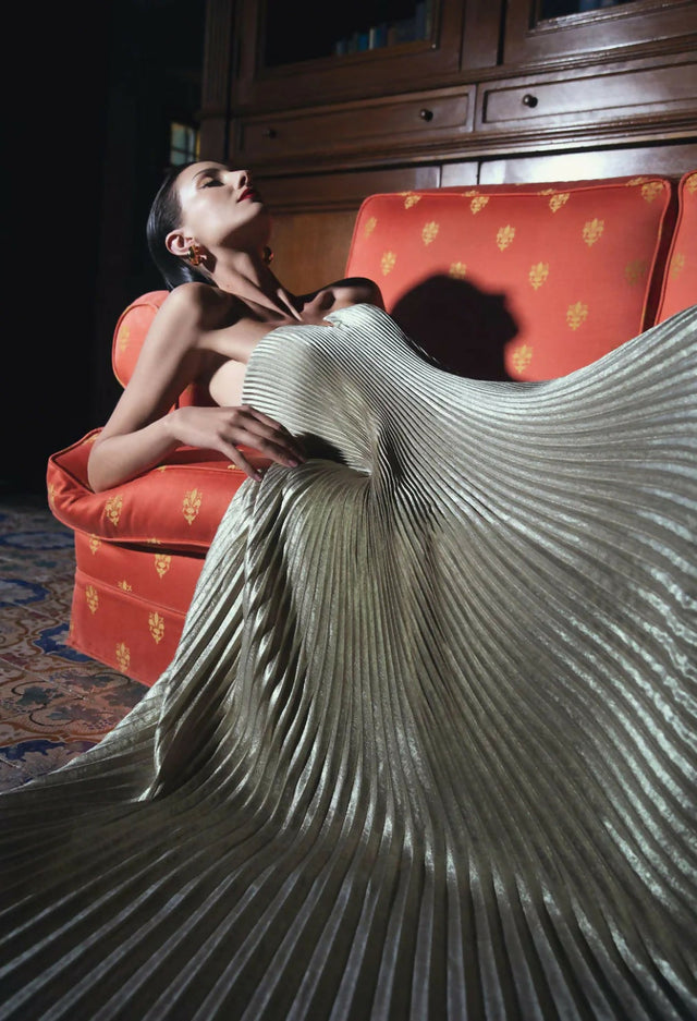 L’Idee Black Tie Gown Gold Shimmer Size 8 & 12 - Dresses