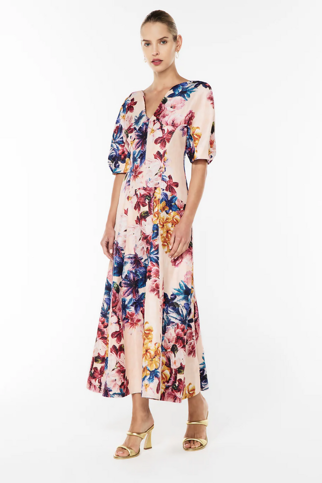 19_52628-SCATTERED-FLOWERS-DRESS-FLORAL_L_fb0ec5b0-9fb5-4373-8433-5551395bce35