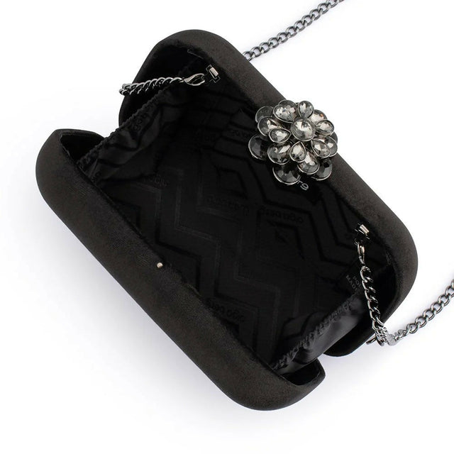 emilia-velvet-clutch-568737