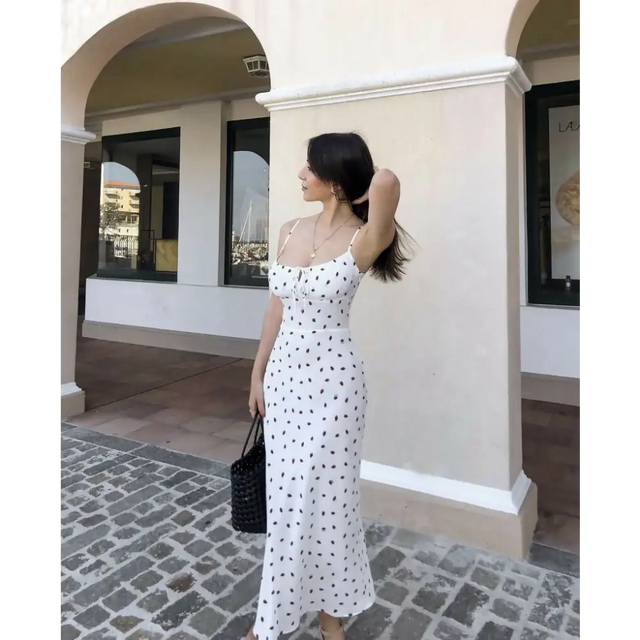 the_alba_in_white_strawberry_realisation_par_white (1)