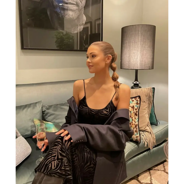 realisation_par_the_amber_dress_in_black_size_6_au_6 (1)