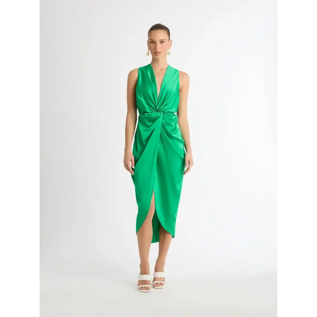Sheike Universal Dress in Green - Dresses