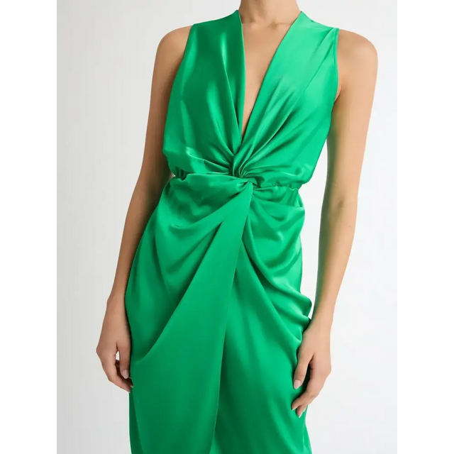 Sheike Universal Dress in Green - Dresses