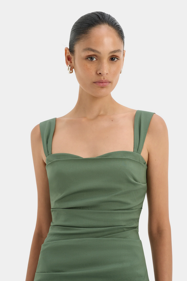 S13-SIR125-1124_Florent_Balconette_Gown_Forest_Green-25061-SirTheLabel-0103_1440x_1949ae93-c723-4386-b3dc-972826eeb8b0