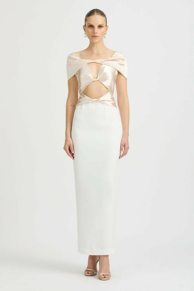 S46-24674-Sonya_Moda-1647_495ec8ec-a998-44e3-a83c-ffba3cbf1e74_700x