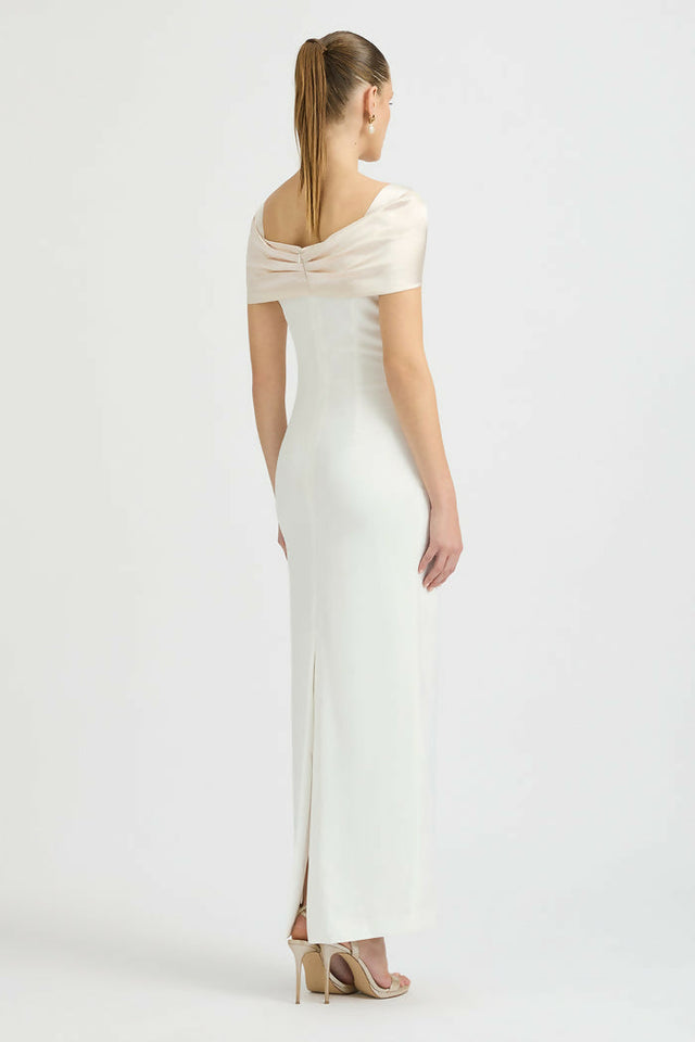 S46-24674-Sonya_Moda-1674_efe62734-61f8-425e-979a-25a8a5d94153_700x