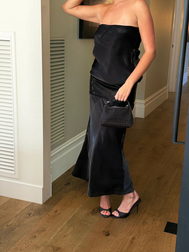 Mode Mischief Melt Panel Maxi Dress in Black