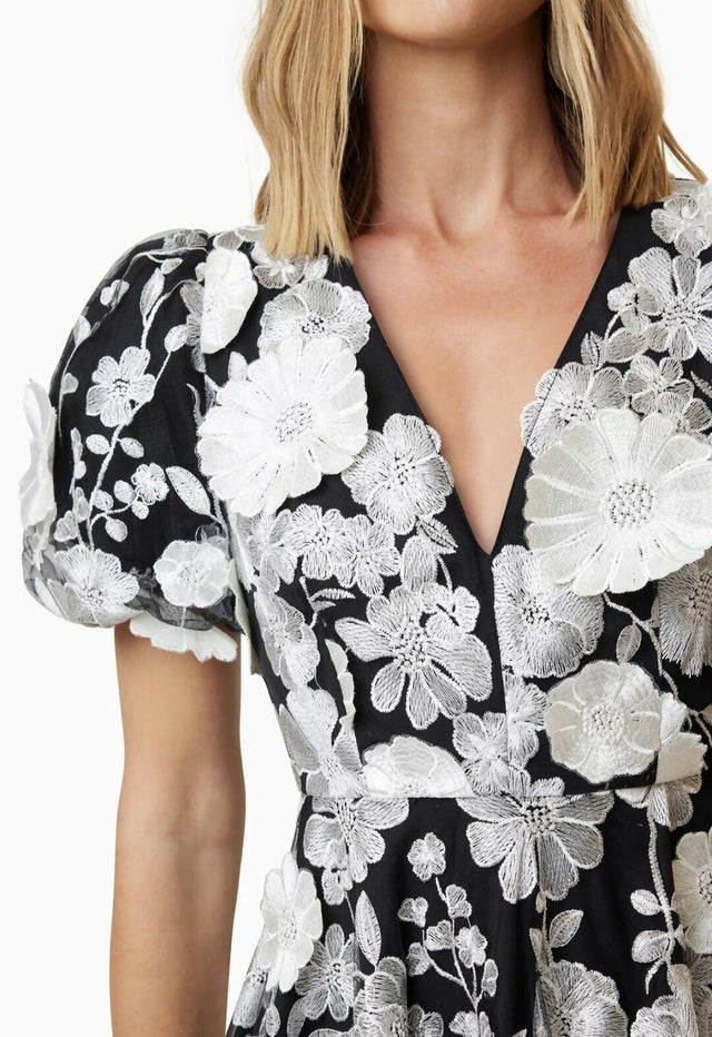 Elliatt Selene Floral Mini Dress Black Size M