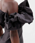 AlemaisSuziBlackCLOSE