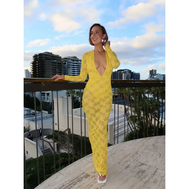 Alex Perry Long Sleeve Halter Column in Lace in Yellow - Dresses