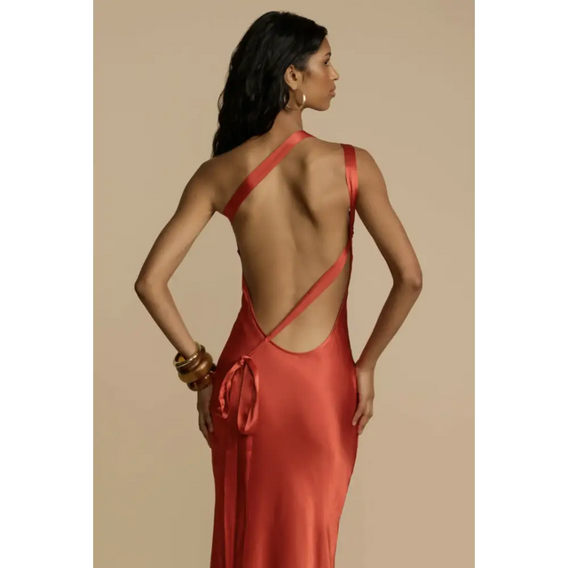 MONIQUE-RED-BACK-2