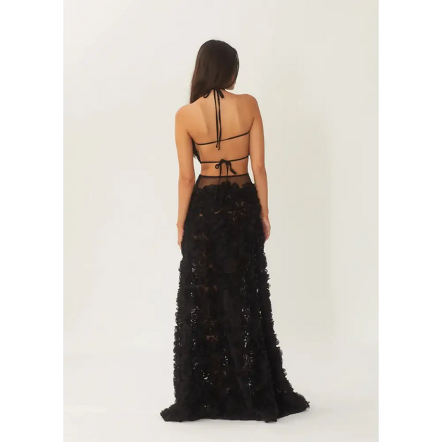 FINALE-COMM-LOOK11-10_2048x2048_96553e1c-a629-485d-a679-c4cdf08a980b