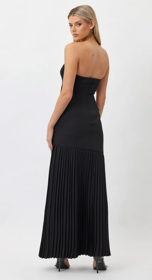 Bianca Mara Pleated Dress Black - 10 / Black - Dresses
