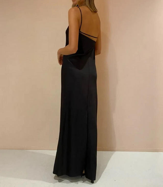 CamillaandMarcMirandaDresshirebackview