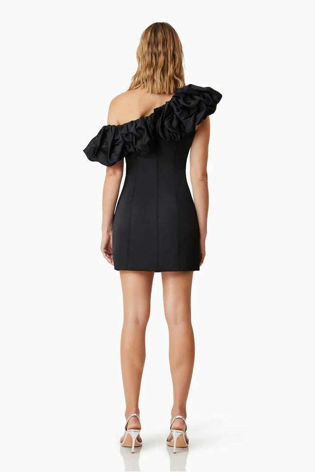 EC2082429_BLACK_4_900x_a362dbb0-f900-4328-bd8a-890c09af14a1