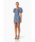 Elliatt Mila Mini Dress In Blue Print Size 6 - 6 / Blue - Dresses