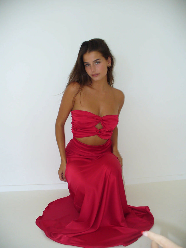 Hntr The Label Inka Gown in Wine Red - 6 / Red - Dresses