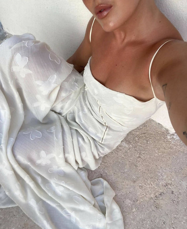 House Of CB Seren Maxi Dress in White - Dresses