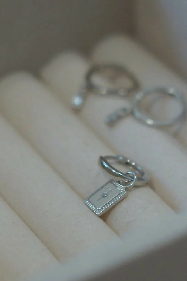 MatildaHoop-WhiteGold3