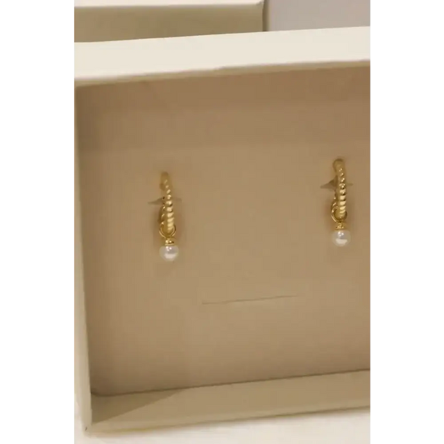 Junie + Belle Violet Huggies - Gold - Gold - Earrings