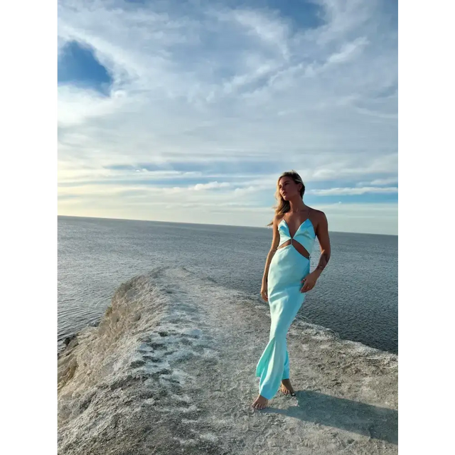 Natalie Rolt Iris Gown in Turquoise Size AU 8 - 8 / Blue - Dresses