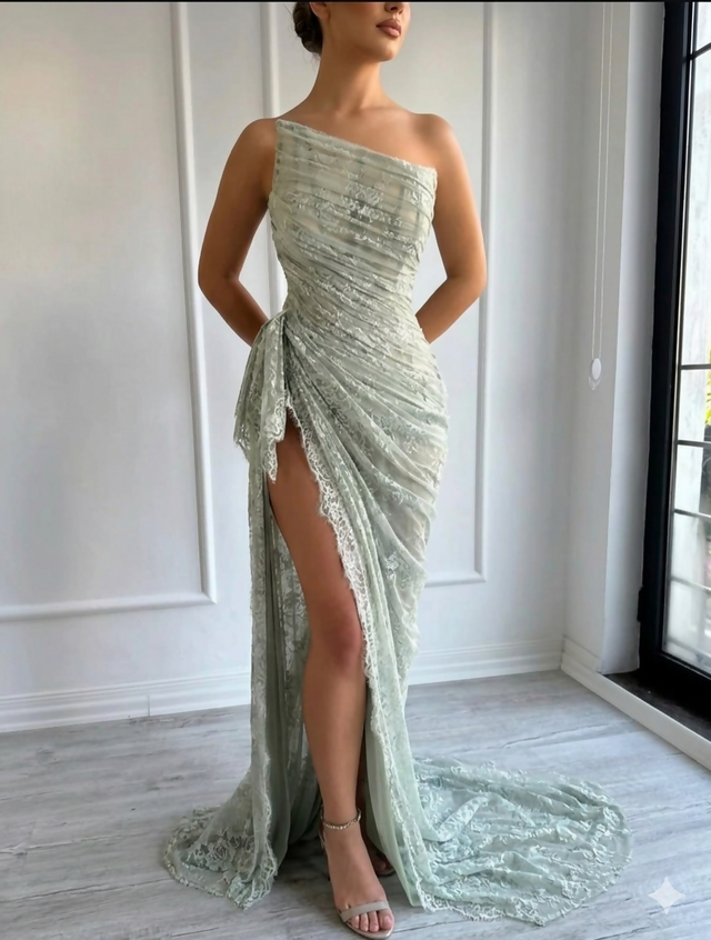 Ateleankand Lola Gown