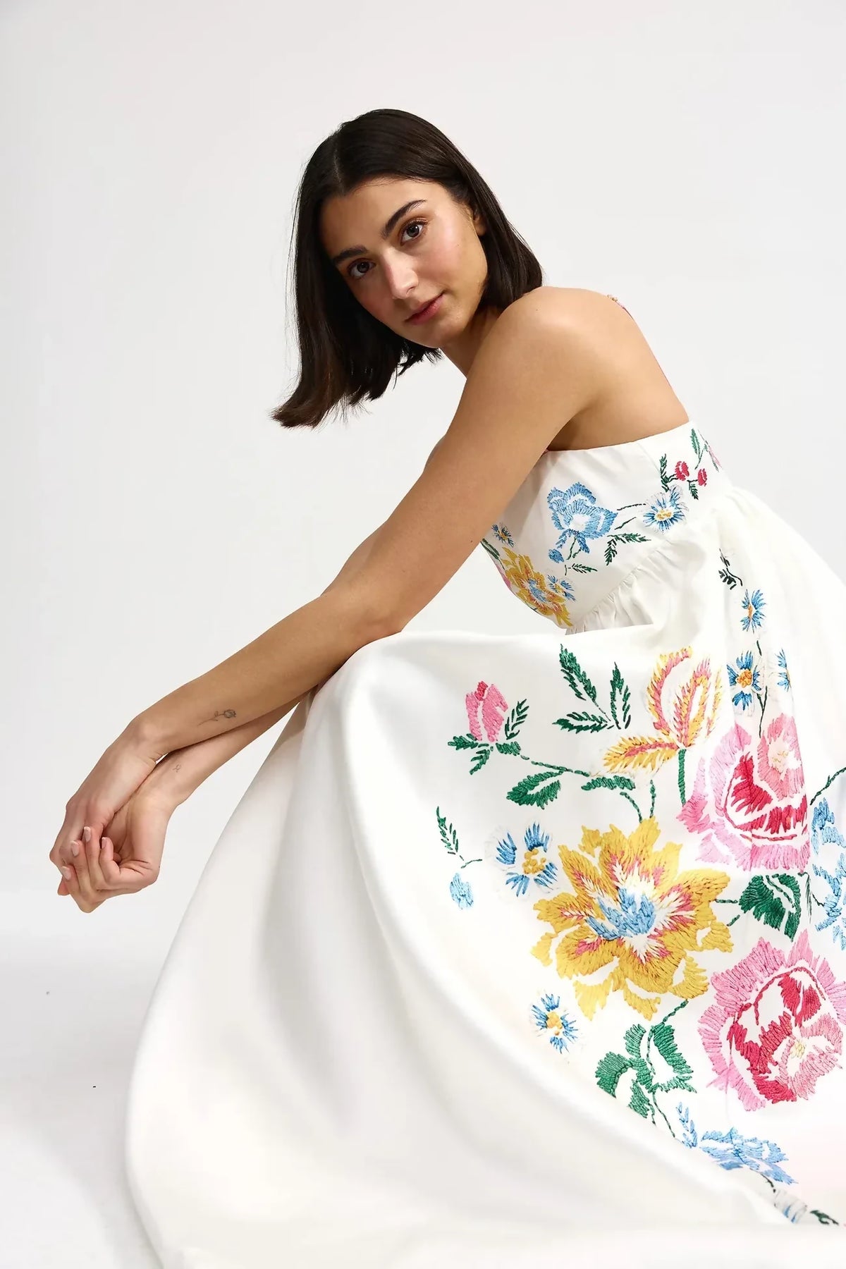 Aston Studio Delphine Gown - Antique Bouquet – view 2