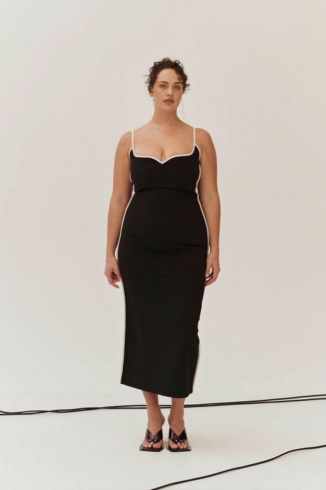 HEARTDRESS_BLACKWITHWHITE1