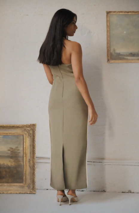 olivedress_back_view