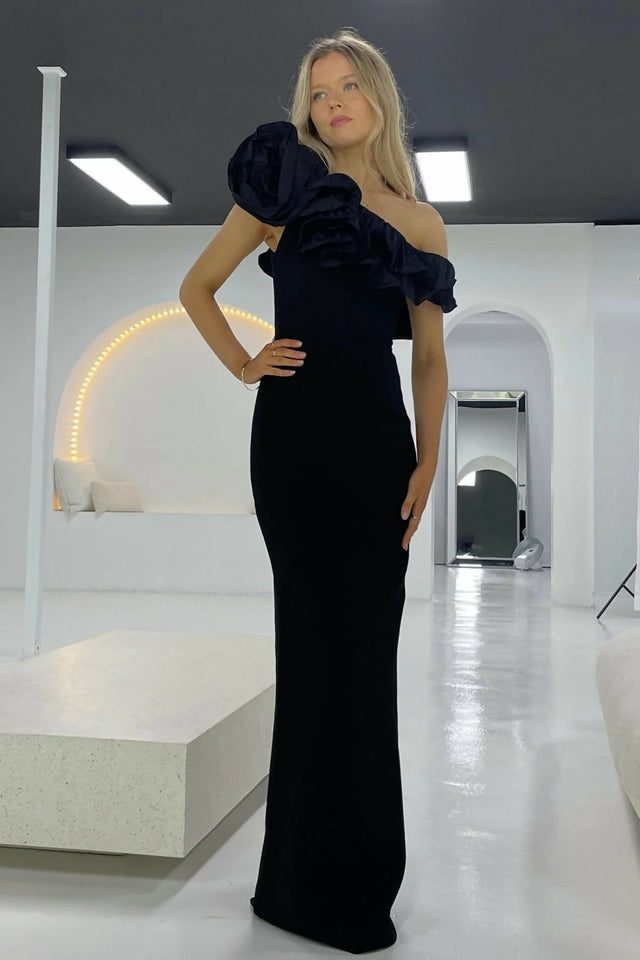 Rebecca Vallance Ella Black Gown - 6 / Black - Dresses