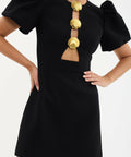 SIRENE_PUFF_SLEEVE_MINI_2402-1522_BLACK_FEATURE_d9b2ce5a-fff5-4996-8cf7-04f51051e069
