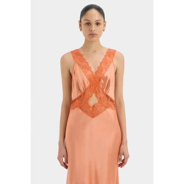 S26-SIR123-1114_Aries_Cut_Out_Gown_Peach-23620-SirTheLabel-0613_46bdffd5-5837-4cd4-895a-99a66163d07a