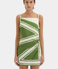 S37-SIR225-1020_CARLO_MINI_DRESS_MILANO_VERDE_PRINT-24938-SirTheLabel-D3-0295_e3a7e5fb-ef90-4b4b-b7e9-42fc2827b33f