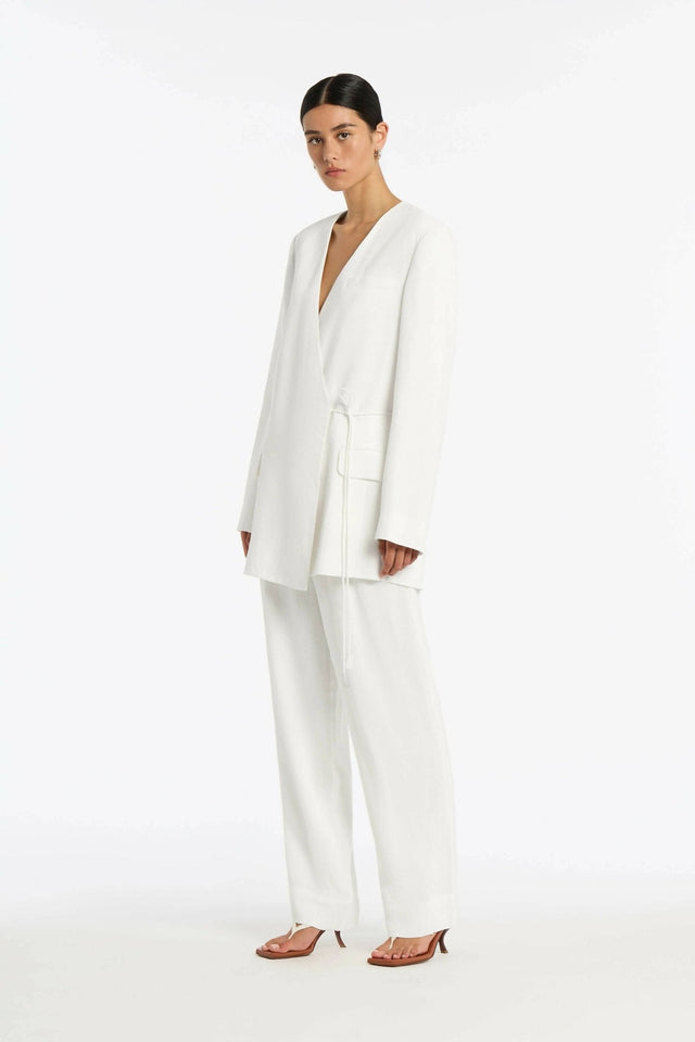 SIR - Sir The Label Clemence Tie Blazer In Ivory