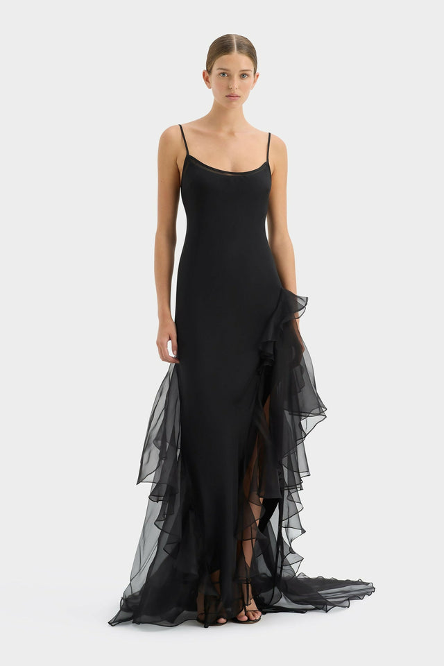 S82-SIR424-1028_SAGE_FLOUNCE_GOWN_BLACK-24326-SirTheLabel-0449_1440x