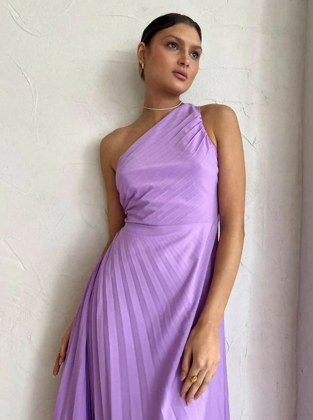 Sonya_Moda_Azalea_Gown_in_Iris_RSTUDIO